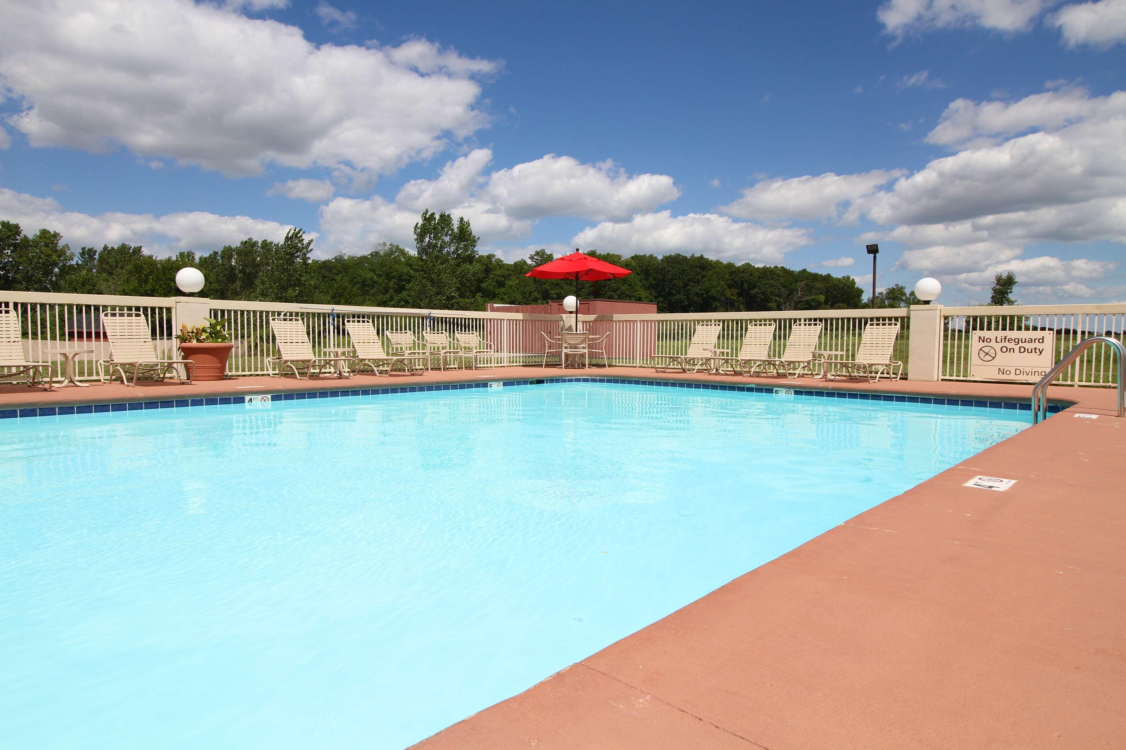 Country Inn & Suites By Radisson, Sandusky South, Oh Милан Экстерьер фото