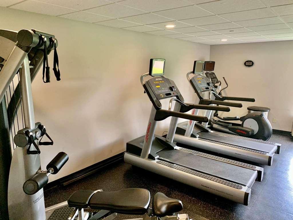 Country Inn & Suites By Radisson, Sandusky South, Oh Милан Удобства фото