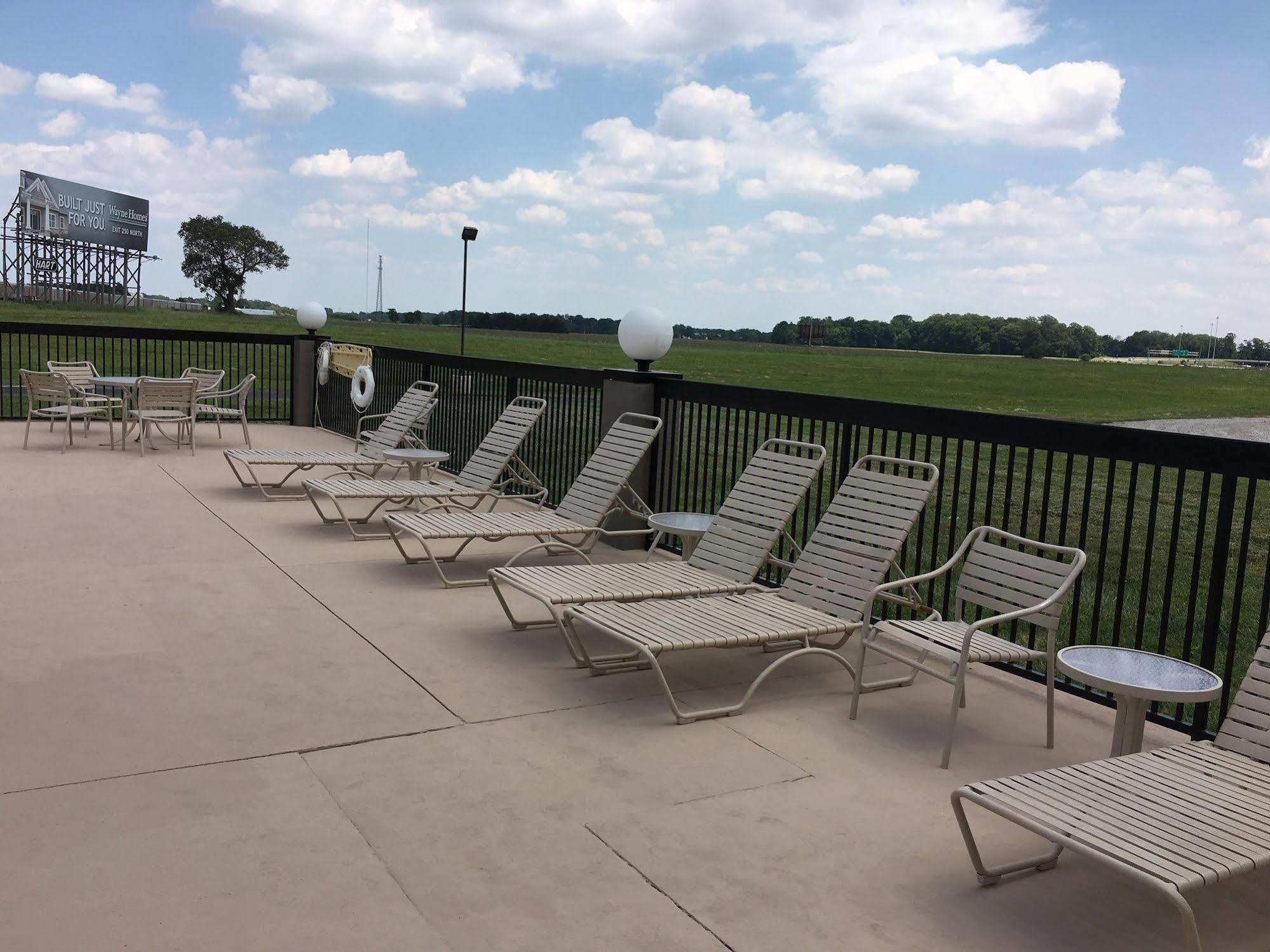 Country Inn & Suites By Radisson, Sandusky South, Oh Милан Экстерьер фото